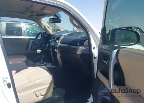 2015 Toyota 4Runner Sr5 Premium z USA, uszkodzony, nr VIN JTEZU5JR6F5103646